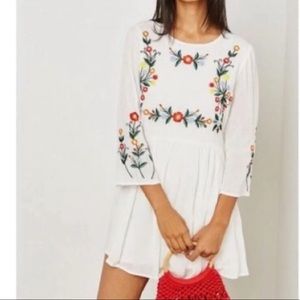 FOREVER 21: FLORAL EMBROIDERED MINI DRESS